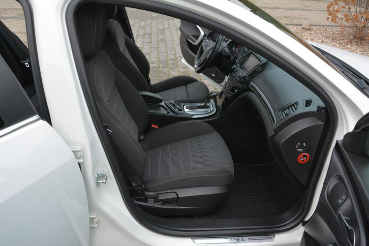 Opel Insignia Bose bi-Xenon Ledy Zegary Virtual Webasto Navi Kamera 2xParktr. El.kla zdjęcie 14