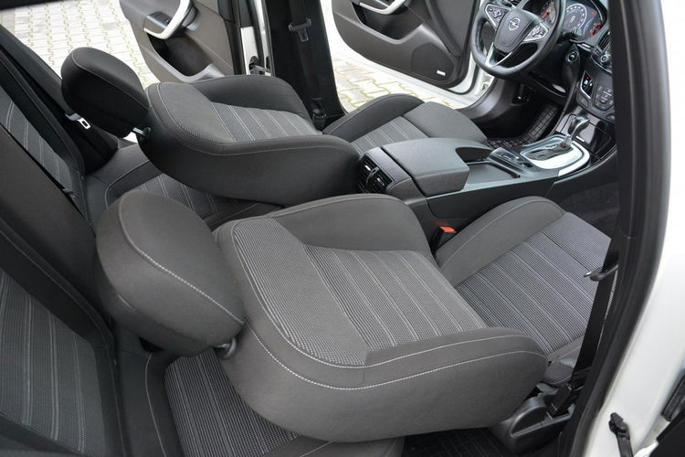 Opel Insignia Bose bi-Xenon Ledy Zegary Virtual Webasto Navi Kamera 2xParktr. El.kla zdjęcie 16