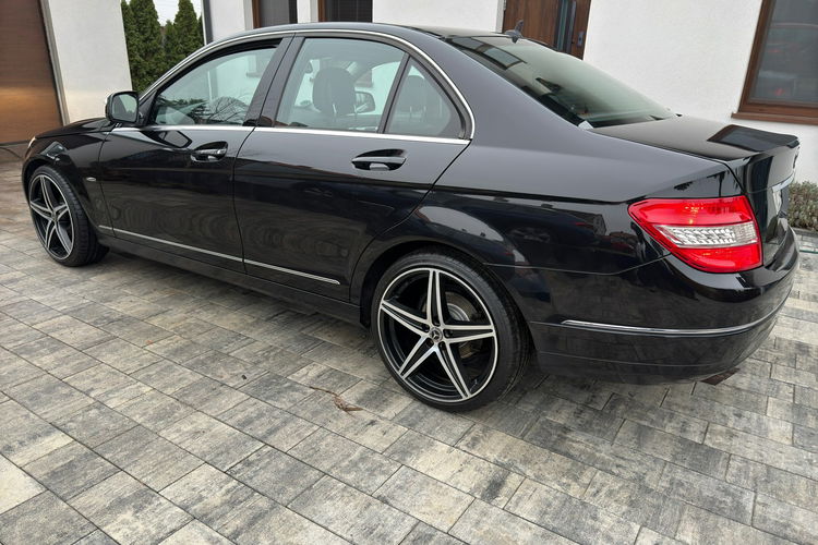 Mercedes C 180 Bardzo zadbana - 100% oryginalny przebieg zdjęcie 20