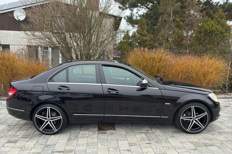 Mercedes C 180 Bardzo zadbana - 100% oryginalny przebieg zdjęcie 22