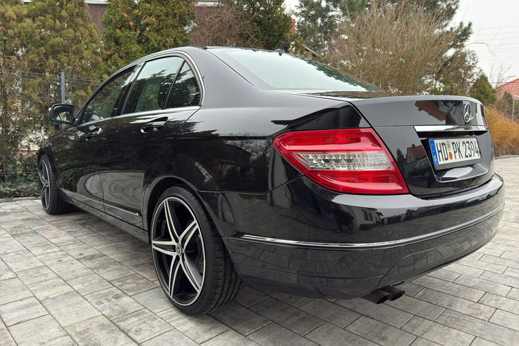 Mercedes C 180 Bardzo zadbana - 100% oryginalny przebieg zdjęcie 34
