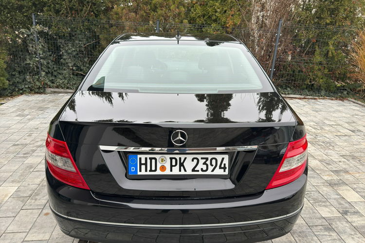 Mercedes C 180 Bardzo zadbana - 100% oryginalny przebieg zdjęcie 35