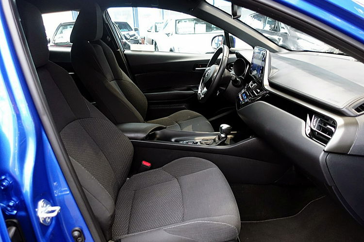 Toyota C-HR 1 WŁAŚCICIEL 3Lata Gwarancji Kraj 1.8 HYBRID Automat Led+Kamera FV23% 4x2 zdjęcie 9