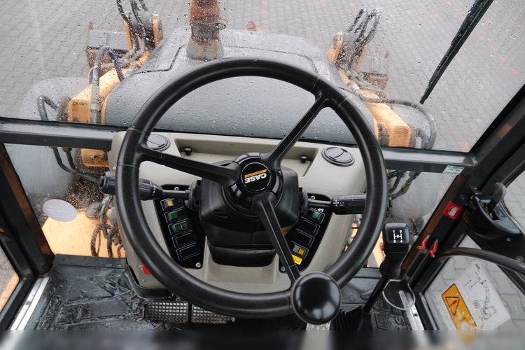 Case 580 ST / KOPARKO-ŁADOWARKA /KOMPLET ŁYŻEK / SPROWADZONA zdjęcie 29