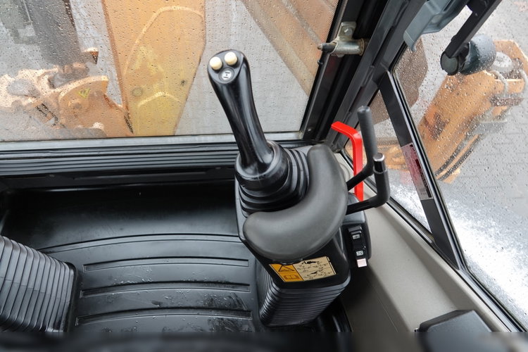 Case 580 ST / KOPARKO-ŁADOWARKA /KOMPLET ŁYŻEK / SPROWADZONA zdjęcie 32