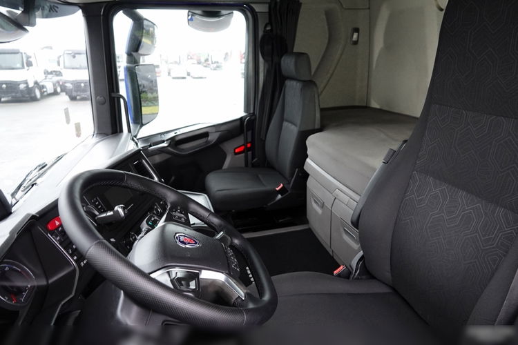 Scania R 450 / RETARDER / 2018 ROK / OPONY 100% /  PO KONTRAKCIE SERWISOWYM zdjęcie 25