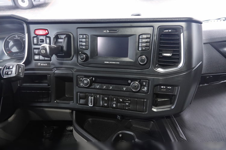 Scania R 450 / RETARDER / 2018 ROK / OPONY 100% /  PO KONTRAKCIE SERWISOWYM zdjęcie 30