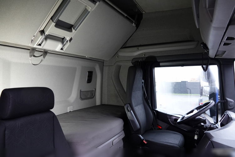 Scania R 450 / RETARDER / 2018 ROK / OPONY 100% /  PO KONTRAKCIE SERWISOWYM zdjęcie 35