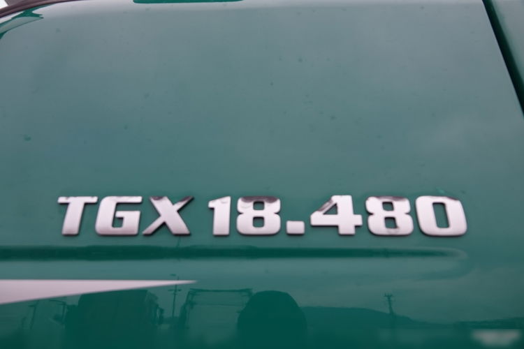 MAN TGX 18.480 / RETARDER / OPONY 100 % / EURO 6  zdjęcie 23