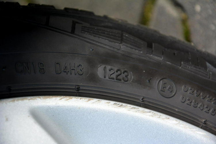 Corsa Cosmo Klimatronik Ledy Skóry Parktronik 1-Ręce ASO Opel do końca zdjęcie 32