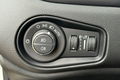 samochód osobowy Jeep zdjęcie 19