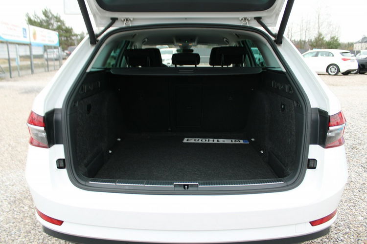 Skoda Superb Ambition DSG Hak F-vat Gwarancja Salo Polska zdjęcie 11