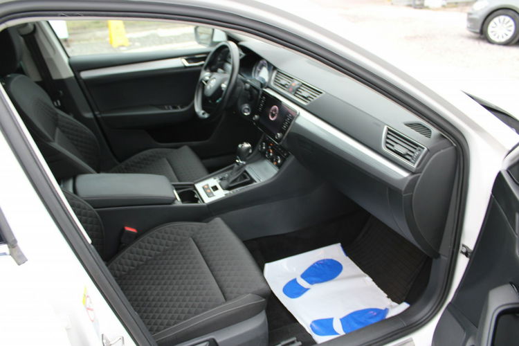 Skoda Superb Ambition DSG Hak F-vat Gwarancja Salo Polska zdjęcie 29