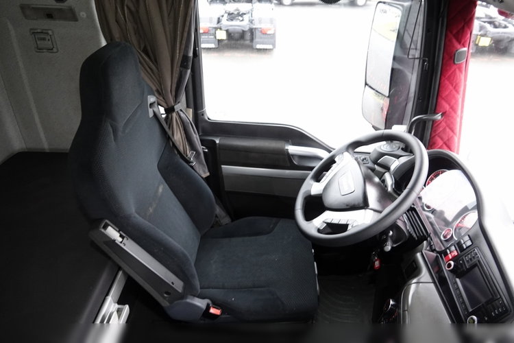 MAN TGX 28.480 / 3 Osiowy CIĄGNIK + HDS HMF 2120 / 6x2 / OS PODNOSZONA / 5x WYSÓW - 14.7 M / UDŹWIG - 4000 KG / STEROWANIE RADIOWE / 4 PODPORY / EURO 6 / PO KONTRAKCIE SERWISOWYM zdjęcie 43
