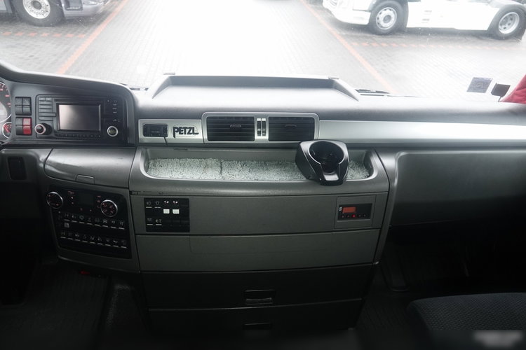 MAN TGX 28.480 / 3 Osiowy CIĄGNIK + HDS HMF 2120 / 6x2 / OS PODNOSZONA / 5x WYSÓW - 14.7 M / UDŹWIG - 4000 KG / STEROWANIE RADIOWE / 4 PODPORY / EURO 6 / PO KONTRAKCIE SERWISOWYM zdjęcie 47