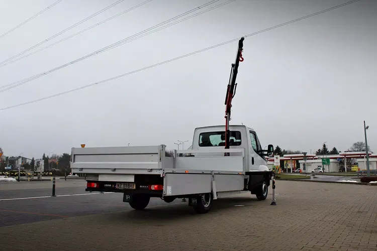 Iveco Daily 35S18 skrzynia otwarta + HDS / Żuraw Fassi M30A.12 zdjęcie 9