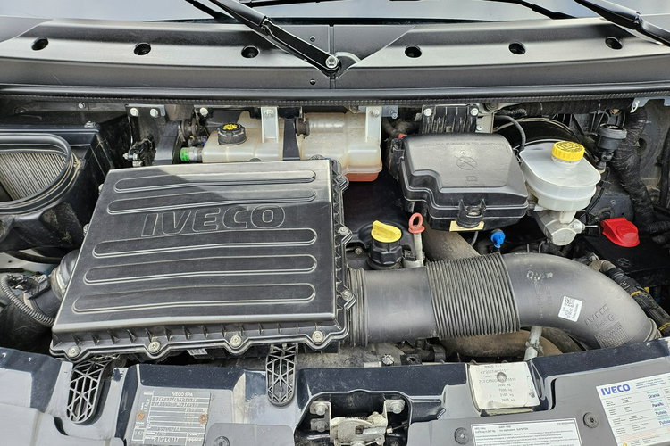 Iveco Daily 50C18 Wywrot_3-Strony 7-osob. HAK Gwarancja 3.0/180KM zdjęcie 19