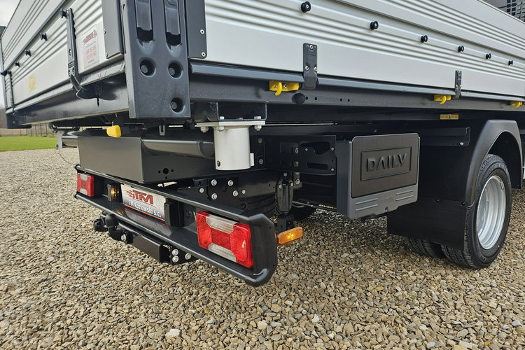 Iveco Daily 50C18 Wywrot_3-Strony 7-osob. HAK Gwarancja 3.0/180KM zdjęcie 24