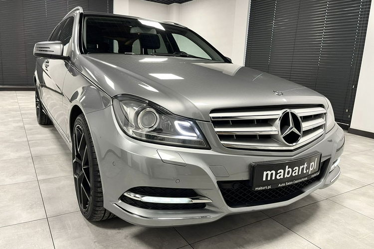 Mercedes C 220 2.2 170KM Automat Lifting Avantgarde Skóry Duża Navi BXenon Z NIEMIEC zdjęcie 10