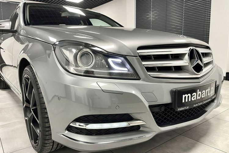 Mercedes C 220 2.2 170KM Automat Lifting Avantgarde Skóry Duża Navi BXenon Z NIEMIEC zdjęcie 11