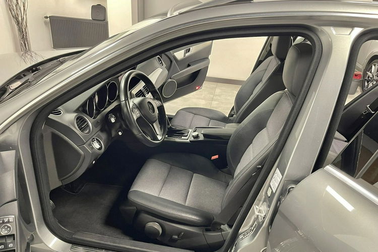 Mercedes C 220 2.2 170KM Automat Lifting Avantgarde Skóry Duża Navi BXenon Z NIEMIEC zdjęcie 20