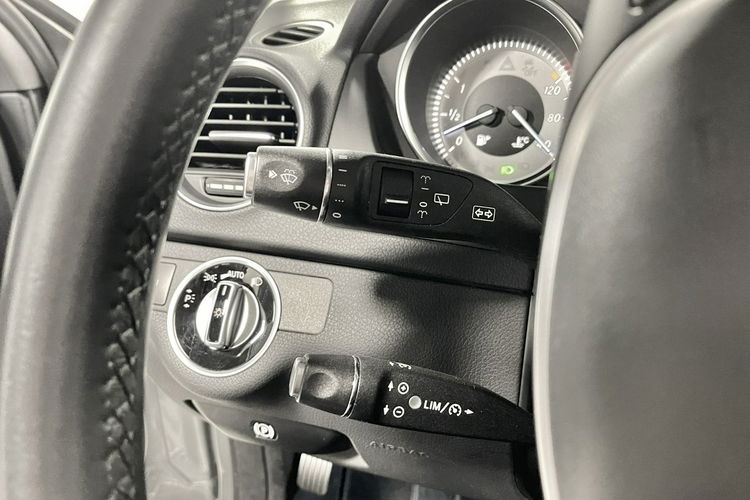 Mercedes C 220 2.2 170KM Automat Lifting Avantgarde Skóry Duża Navi BXenon Z NIEMIEC zdjęcie 25
