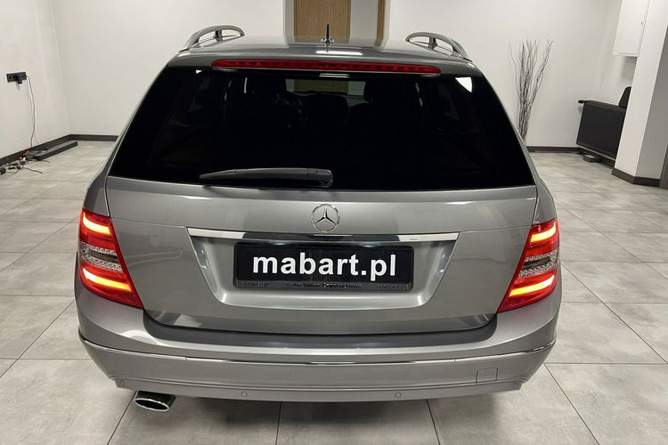 Mercedes C 220 2.2 170KM Automat Lifting Avantgarde Skóry Duża Navi BXenon Z NIEMIEC zdjęcie 3