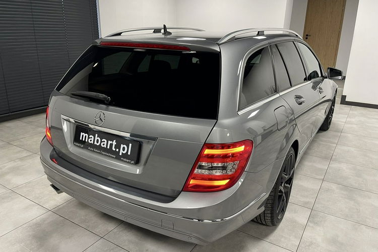 Mercedes C 220 2.2 170KM Automat Lifting Avantgarde Skóry Duża Navi BXenon Z NIEMIEC zdjęcie 4