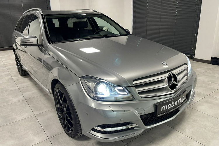 Mercedes C 220 2.2 170KM Automat Lifting Avantgarde Skóry Duża Navi BXenon Z NIEMIEC zdjęcie 5