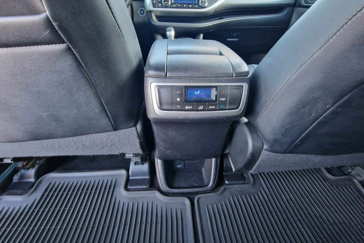 Toyota Highlander SE 3.5 V6 7osób 49tyś.km zdjęcie 28