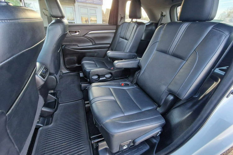 Toyota Highlander SE 3.5 V6 7osób 49tyś.km zdjęcie 29