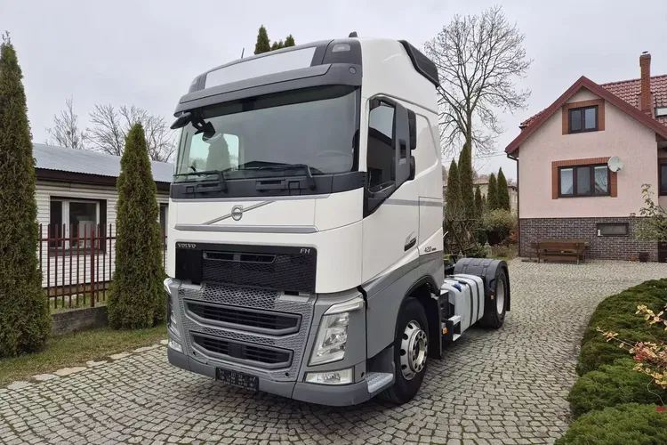 Volvo FH GLOBETROTTER zdjęcie 1