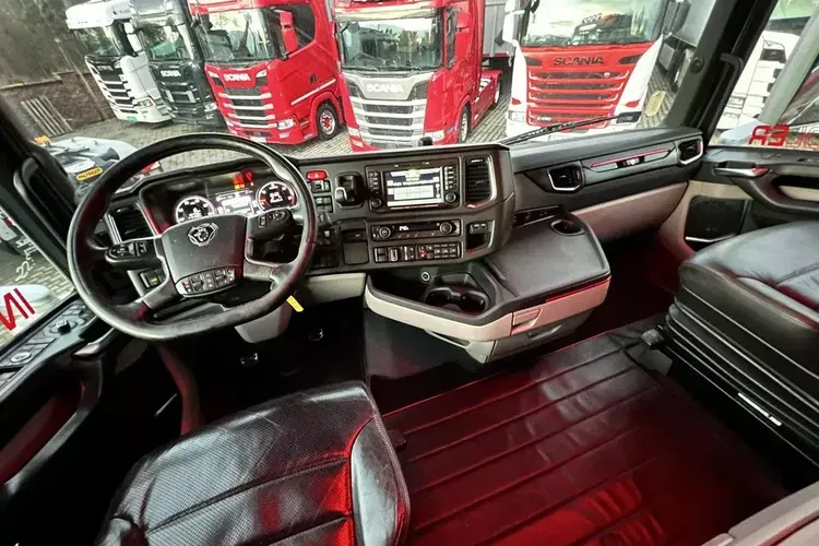 Scania S730 V8 4X2 2018 PEŁNA OPCJA 650Tkm cała na poduszce trux alcoa zdjęcie 24