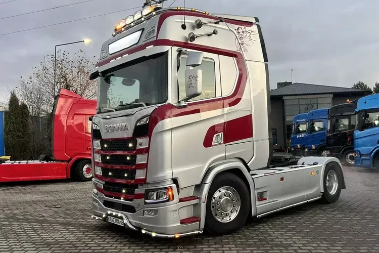 Scania S730 V8 4X2 2018 PEŁNA OPCJA 650Tkm cała na poduszce trux alcoa zdjęcie 9