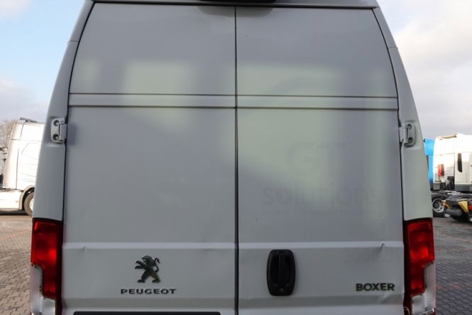 Peugeot BOXER / L4 H3 / WERSJA MAXI / BLASZAK / 2021 ROK / PO PEŁNYM ROZSZERZONYM SERWISIE / PO KONTRAKCIE SERWISOWYM / zdjęcie 14