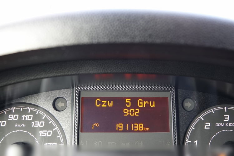 Peugeot BOXER / L4 H3 / WERSJA MAXI / BLASZAK / 2021 ROK / PO PEŁNYM ROZSZERZONYM SERWISIE / PO KONTRAKCIE SERWISOWYM / zdjęcie 39