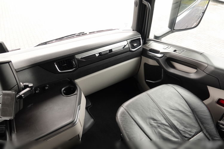 Scania S 500 / RETARDER / KLIMA POSTOJOWA / SKÓRY / PO KONTRAKCIE SERWISOWYM zdjęcie 33