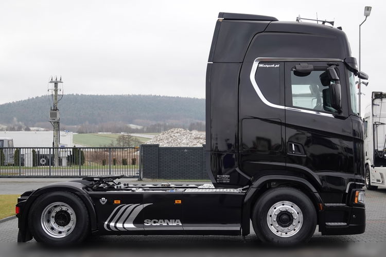 Scania S 520 / V8 / RETARDER / CAŁA NA PODUSZKACH / KLIMA POSTOJOWA / BOGATE WYPOSAŻENIE / PO KONTRAKCIE SERWISOWYM zdjęcie 10