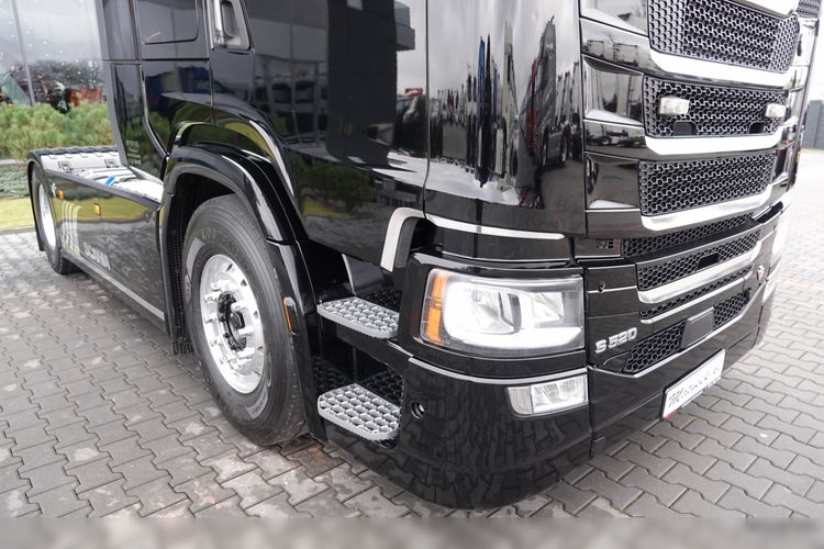 Scania S 520 / V8 / RETARDER / CAŁA NA PODUSZKACH / KLIMA POSTOJOWA / BOGATE WYPOSAŻENIE / PO KONTRAKCIE SERWISOWYM zdjęcie 11