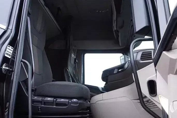 DAF XG / 480 / ACC / EURO 6 / ZESTAW PRZEJAZDOWY 120 M3 zdjęcie 8