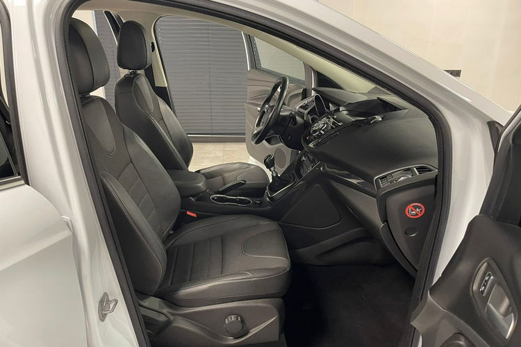 Ford Kuga 2.0TDCi 180KM TITANIUM PLUS Klimatronic Navi Alu KEYLESSGO Niemiec zdjęcie 40