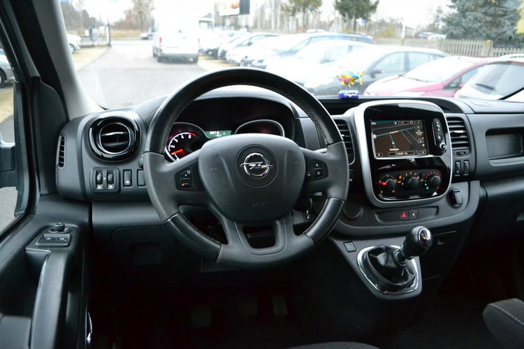 Opel Vivaro Parktronic Nawigacja 5osobowy Kamera cofania Zarejestrowany zdjęcie 8