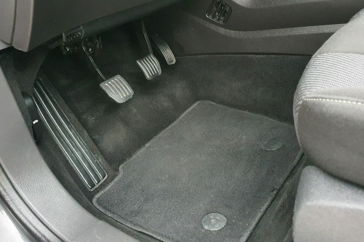 Ford Mondeo TITANIUM # Convers+ # Navi SYNC # LED # Panorama # Parktronic # SERWIS zdjęcie 14