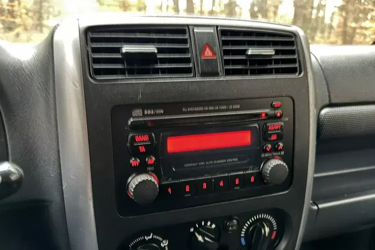 Suzuki jimny zdjęcie 19