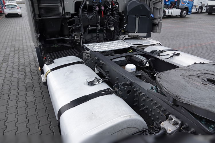 Volvo FH 500 / XXL / I-SAVE / LOWDECK / MEGA / KLIMA POSTOJOWA / PO ZŁOTYM KONTRAKCIE SERWISOWYM zdjęcie 14