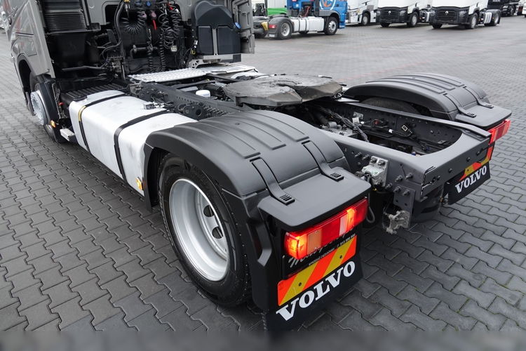 Volvo FH 500 / XXL / I-SAVE / LOWDECK / MEGA / KLIMA POSTOJOWA / PO ZŁOTYM KONTRAKCIE SERWISOWYM zdjęcie 15