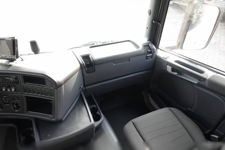 Scania G 320 / 6x2 / FIRANKA- 9 M / + WINDA ZAŁADOWCZA / EURO 6 / oś skrętna i podnoszona / BARDZO MOCNA PODŁOGA SZYNA-DESKA  zdjęcie 44