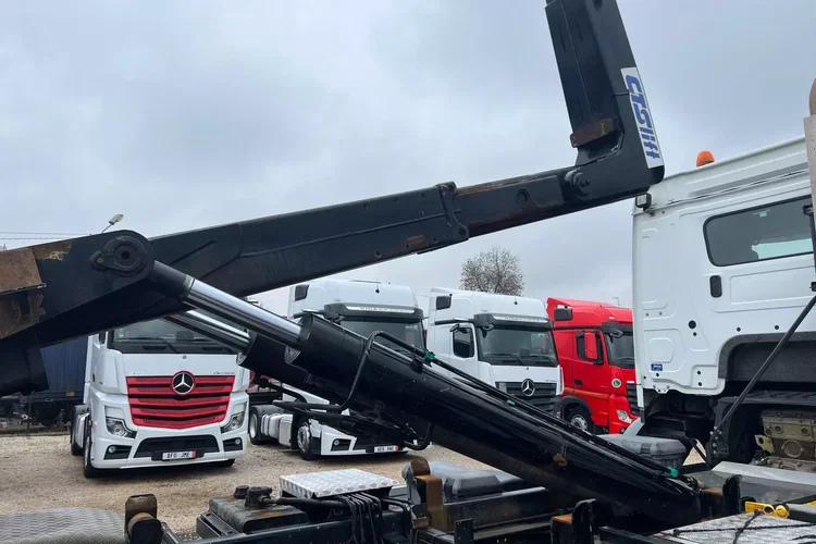 Mercedes AROCS 2645L 6x4 HAKOWIEC zdjęcie 13