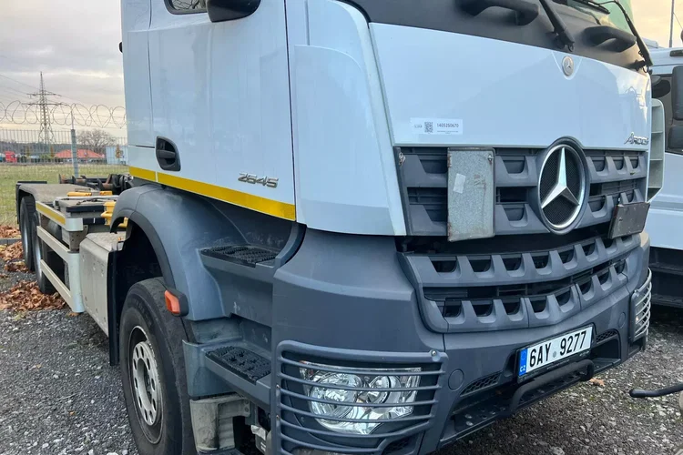 Mercedes AROCS 2645L 6x4 HAKOWIEC zdjęcie 9