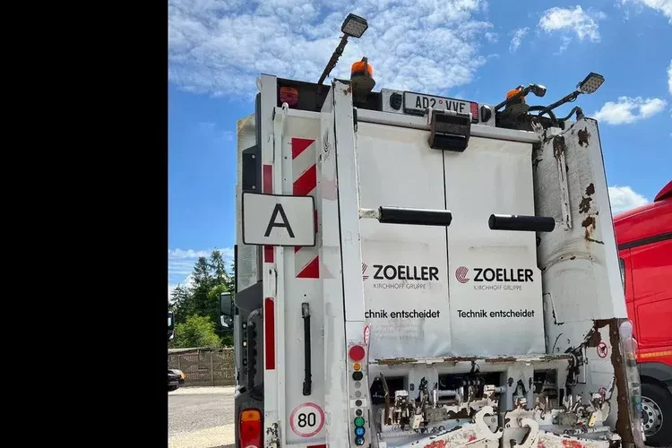 Mercedes ANTOS 1833 FAUN VARIOPRSS 520 zdjęcie 9